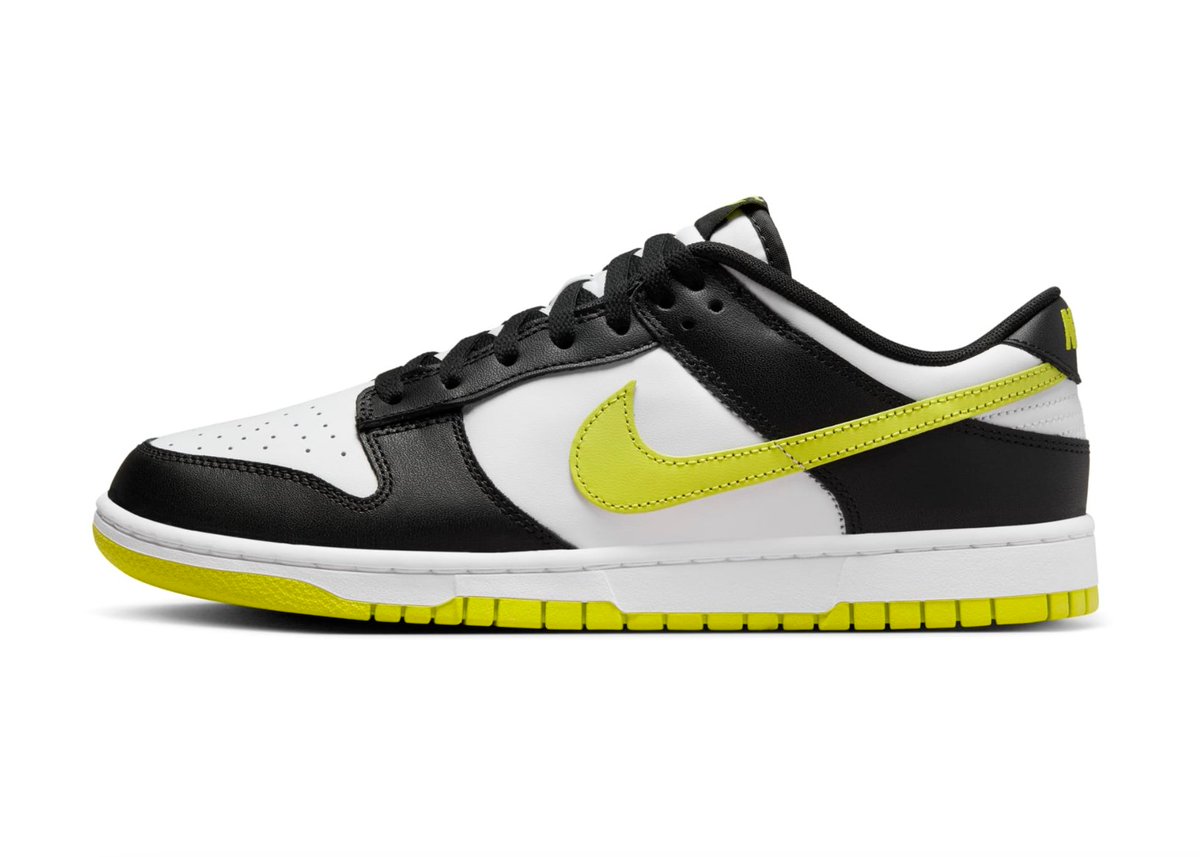 SOLELINKS's tweet photo. Ad: NEW Nike Dunk Low 'Bright Cactus/White' dropped today via DSG => https://t.co/o2gVoZNU8d https://t.co/kdxmIFJO7t