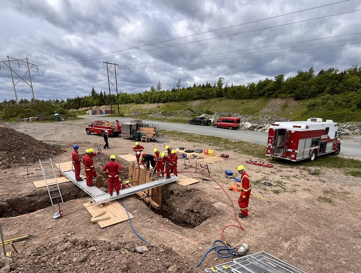 Our Special Operations Teams completed 9 days of Trench Rescue training by <a href="/SOCC_Corp/">SOCC🇨🇦</a> in active soil conditions. Utilizing shoring techniques our teams are trained to perform rescues in these high risk/low frequency events. Thanks to Kynock Resources for the training grounds.