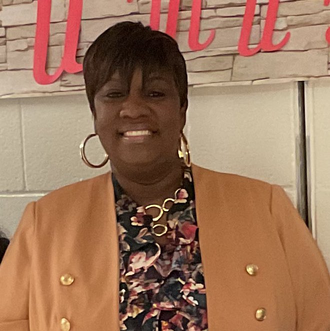 RME_Astronauts's tweet photo. Happy Birthday to our principal who is a true inspiration! Principal @DemetriaBell66 your leadership, excellence and compassion is unmatched! Enjoy your special day! 🎉🎂🎉🎂 #birthdaywishes #dallasisd #bestprincipal #RME #grit #FelizMiércoles #FelizCumpleaños #happybirthday https://t.co/yqkd27lxop