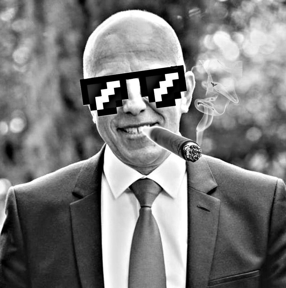 SamuelMdr's tweet photo. « Je suis et je reste le Président » https://t.co/2eOfrkW8vC