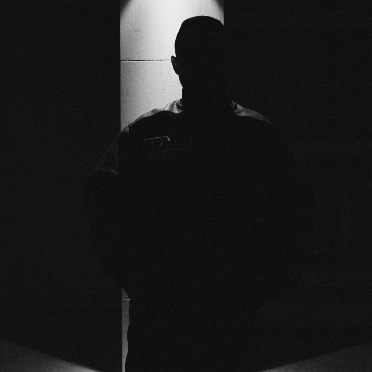 rowjayCOB's tweet image. ROWJAY PRÉSENTE : LA VIE RAPIDE. UNE EXPERIENCE AUDITIVE DE 1HEURE DE MUSIQUE CONTINUE
19 JUIN 2024 MINUIT 🇫🇷 / 18 JUIN 18:00 🇨🇦
21 TRACKS
20 SOLO
1 FEAT AVEC @Lafeve7
EXECUTIVE PRODUCED BY ROWJAY & @DoomX_1
AVEC L’AIDE DE @robystudios @1Freakey LOST CH?LD & @jxybreez…