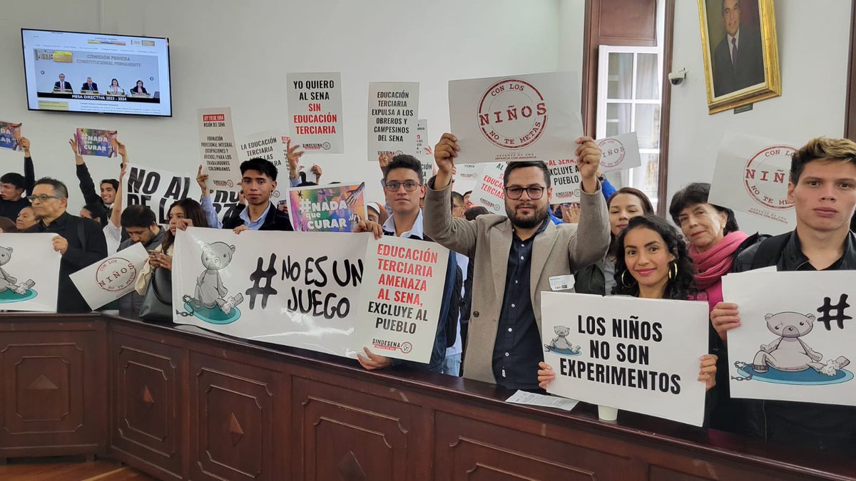 silvajonathan01's tweet photo. 🔵 SOMOS MÁS, SOMOS MÁS || Queda oficialmente HUNDIDO Y ARCHIVADO el PL 270 - "Inconvertibles", que pretendía IMPONER la TR4NS3XU4LID4D en niños y PERSEGUIR a las iglesias en 🇨🇴. Toda la gloria y la victoria a Dios🛡️

#ConLosNiñosNoTeMetas #ConMisHijosNoTeMetas https://t.co/tJQnybAWKm