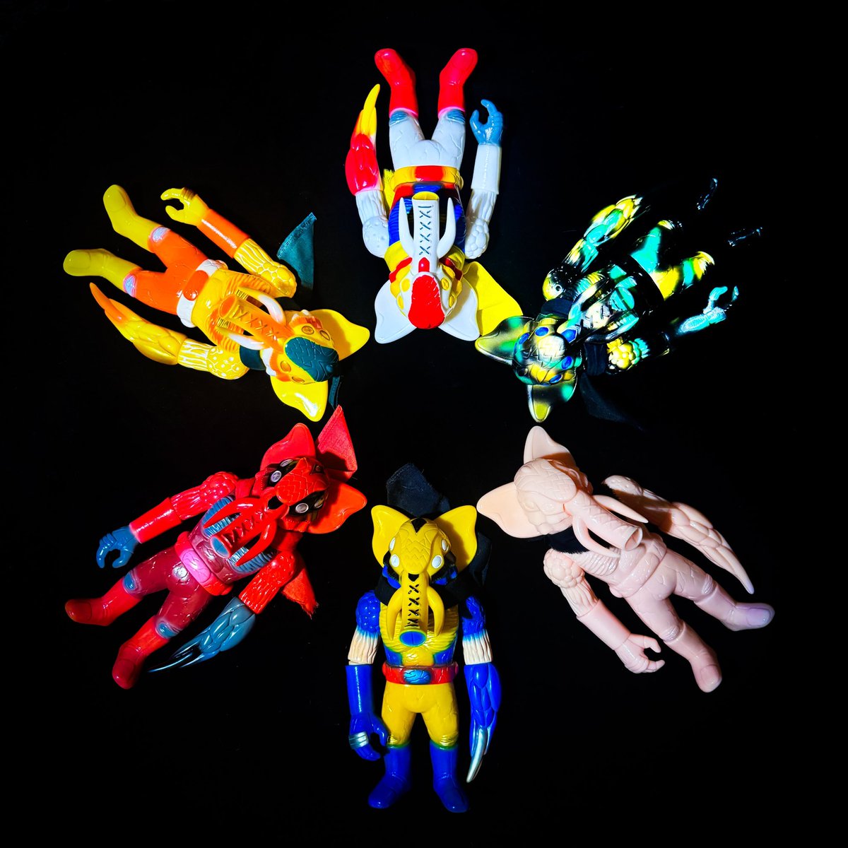 08an_odp's tweet photo. 闇の力が必要だ🫡🫡🫡
@neo__one__
#realhead #realxhead #neoone #realhead_mori #rhnd #rxh #thailandtoyexpo #tte2024 #sofubi #sofuvi #sofvitoy #sofvinyltoy #designertoys https://t.co/sC6mwAaqXg