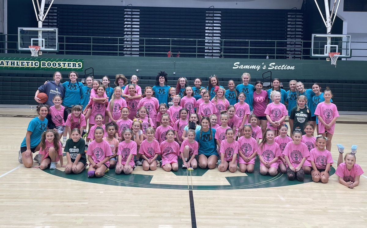 medinagbball's tweet photo. Medina Girls Basketball Camp was amazing!!  Our campers were awesome &amp; so fun this week, &amp; our high school players did a great job!  Thank you to Coach Sebera &amp; to all for attending &amp; working hard!  Go Bees 🐝 https://t.co/NeOgOFhCUc