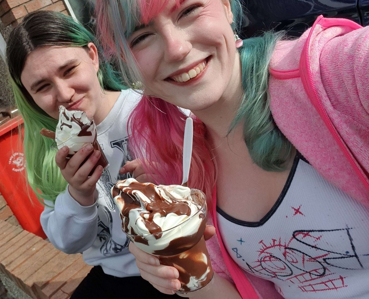 Saorspell's tweet photo. work (🍦) https://t.co/3AVeeHADey