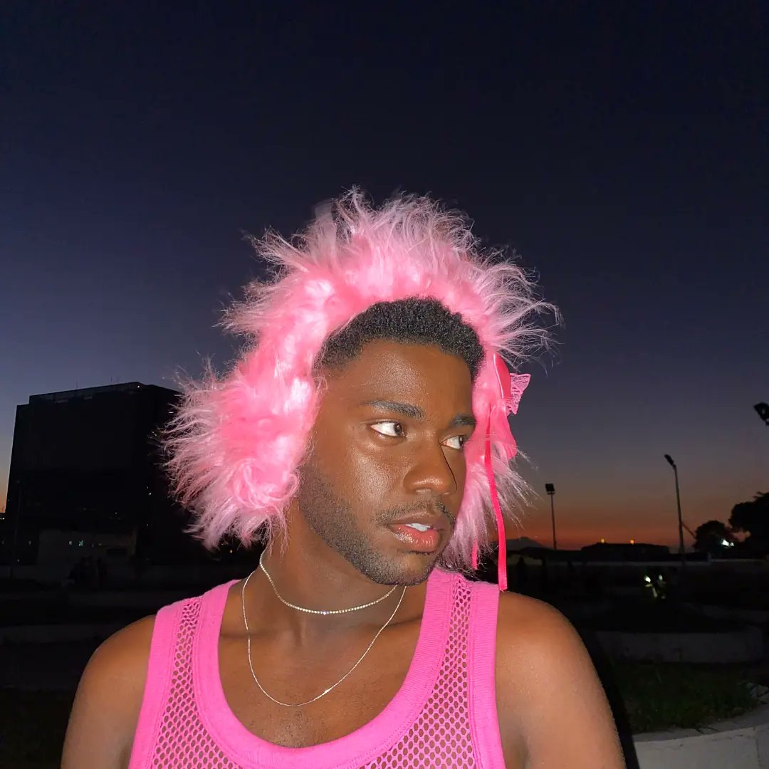 Vdevictorio's tweet image. Its Baby pink Season!