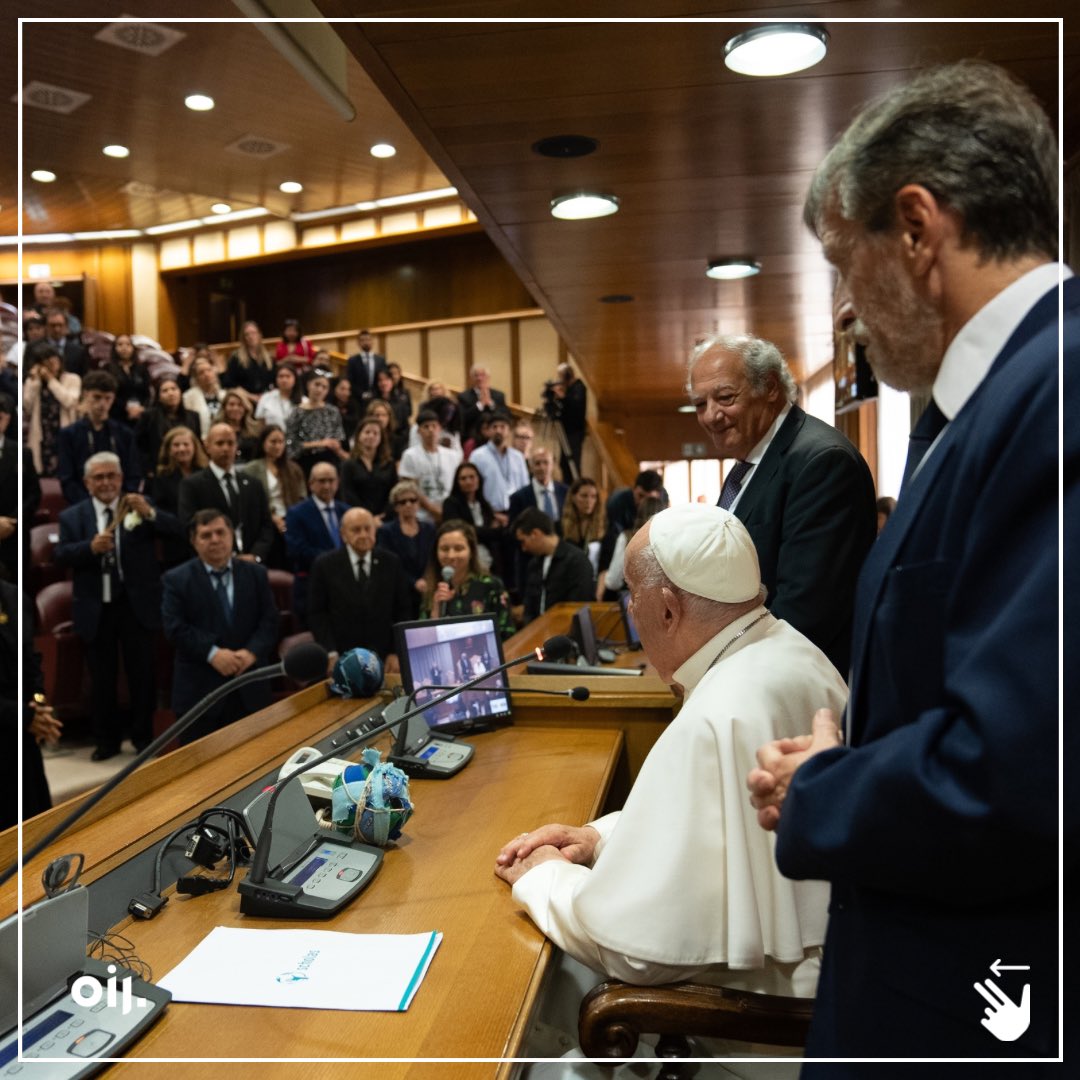 oijdigital's tweet photo. Nuestro Secretario General, Max Trejo, participó en el Encuentro Internacional del Sentido, celebrado en Roma y la Ciudad del Vaticano 🙌. Este evento, inspirado por el Papa Francisco, dio vida a la Universidad del Sentido, enfocada en lo indispensable para el alma.
#Scholas #OIJ https://t.co/xoJ5BY1dbT