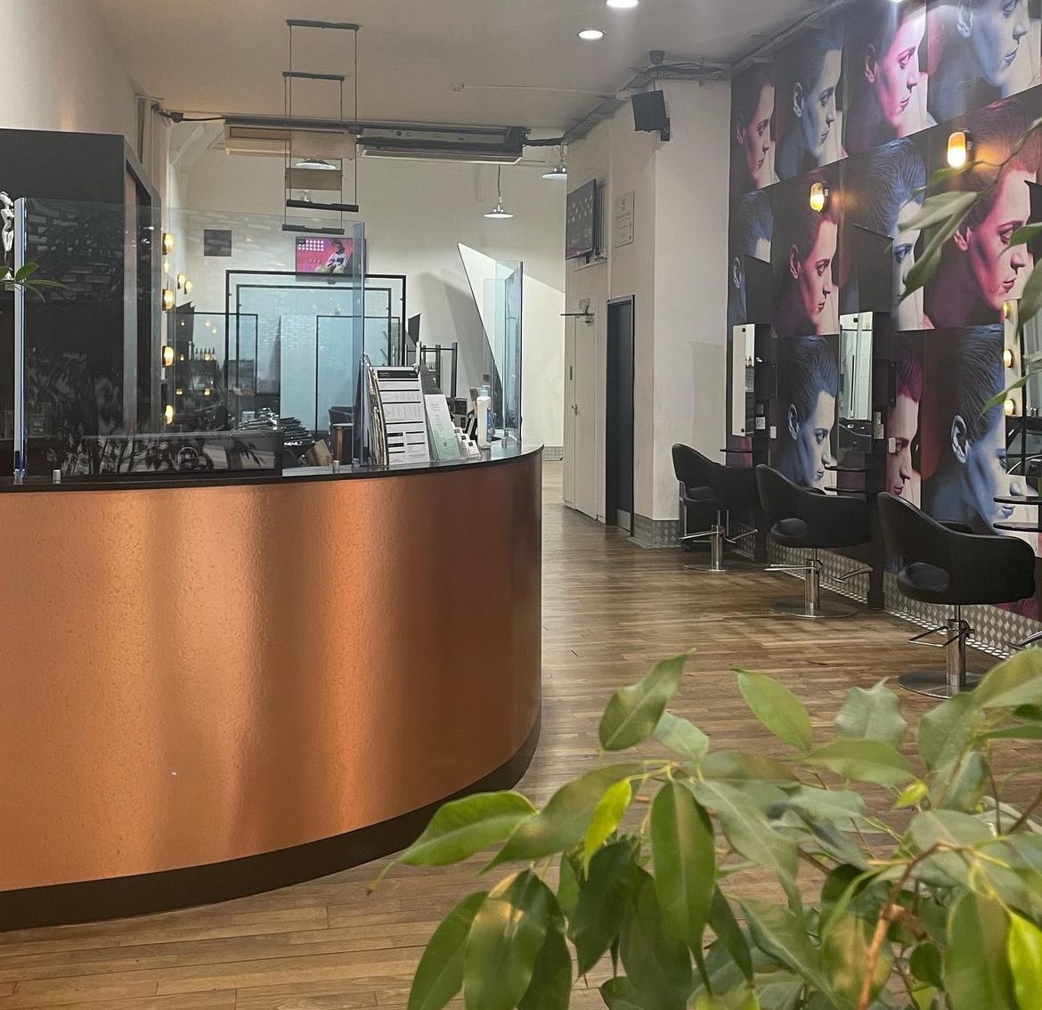 Nickyoliverhair's tweet photo. Our salon has been the number one hair haven since 1990 ✨

Since our opening we have specialised in all hair types &amp; offered a wide range of additional services 💇‍♀️

To book your appointment call us now on 0161 241 0380 or visit https://t.co/ldj2EAXqOo https://t.co/SYDFRb4mTM