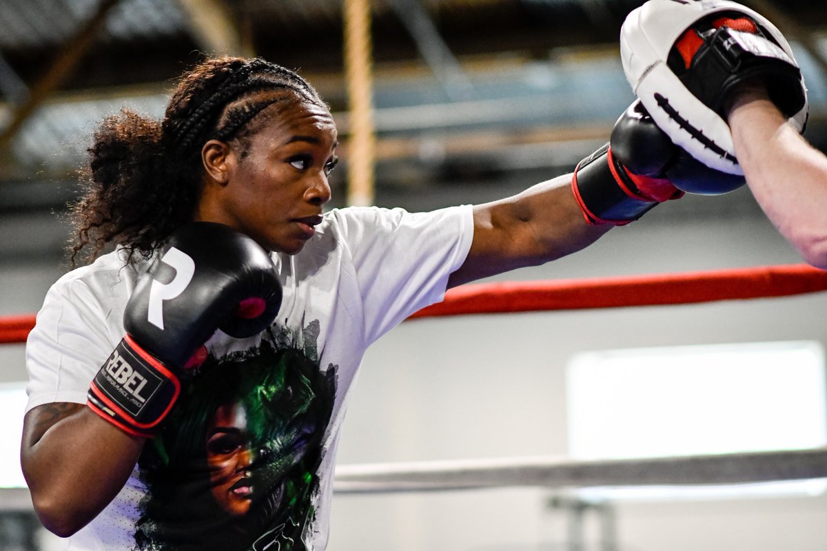 bigmediabuzz's tweet photo. Claressa Shields Detroit Media Workout Quotes &amp; Photos 
#GWOAT #ShieldsJoanisse #DetroitBoxing @SalitaProm @WorldBoxingNews @DAZNBoxing @AlBernstein @RaulMarquez92 @313Presents @RobinSchwartzPR @eottm_boxing @MarkTaffetMedia @Claressashields @DeBlaz  

https://t.co/9hCbGZyR2L https://t.co/j6g9tsj75k