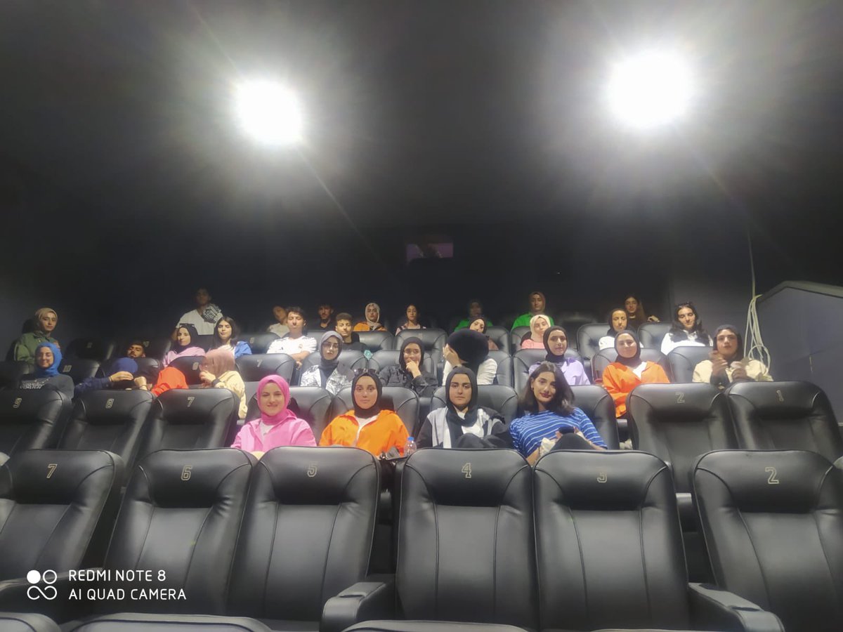 Adaklı Kaymakamlığı tarafından YKS sınavında ter döken lise son öğrencilerimize yönelik sinema etkinliği düzenlendi.
@AdakliC <a href="/bingolmem/">Bingöl MEM</a> <a href="/AdakliMem/">Adaklı MEM</a> <a href="/EcinEmra/">EMRA ECİN</a> <a href="/OzanPalandokenx/">Ozan PALANTÖKEN</a> <a href="/OmerAfsin12/">Ömer Afşin</a>