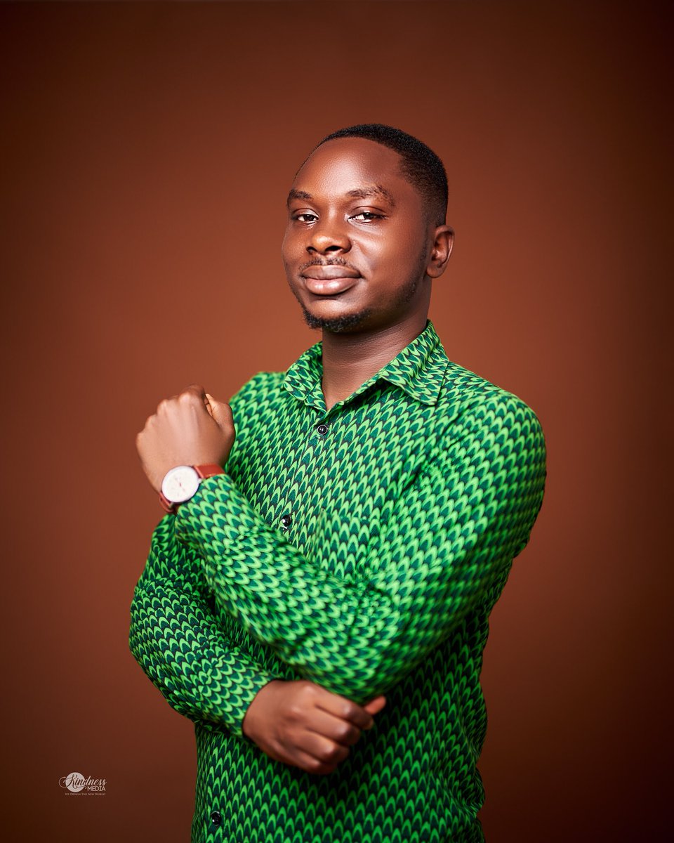 Krypton__media's tweet photo. 📌Also presenting your new MP elects for the Ayeduase North, Bomso Ahinsan and Ayeduase South constituencies.

Kudos guys🥳👍
#KNUSTDecides|| #Kryptonmedia https://t.co/gGuHLUpLfN
