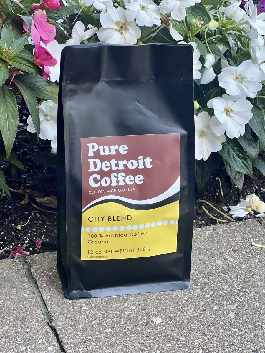 PureDetroit313's tweet photo. #Perkup the midweek with #PureDetroit City blend #coffee.  #shopsmall #shopPureDetroit #cityblend #Detroit #humpday #arabica #ground #wholebean https://t.co/UmOAlwXTfN