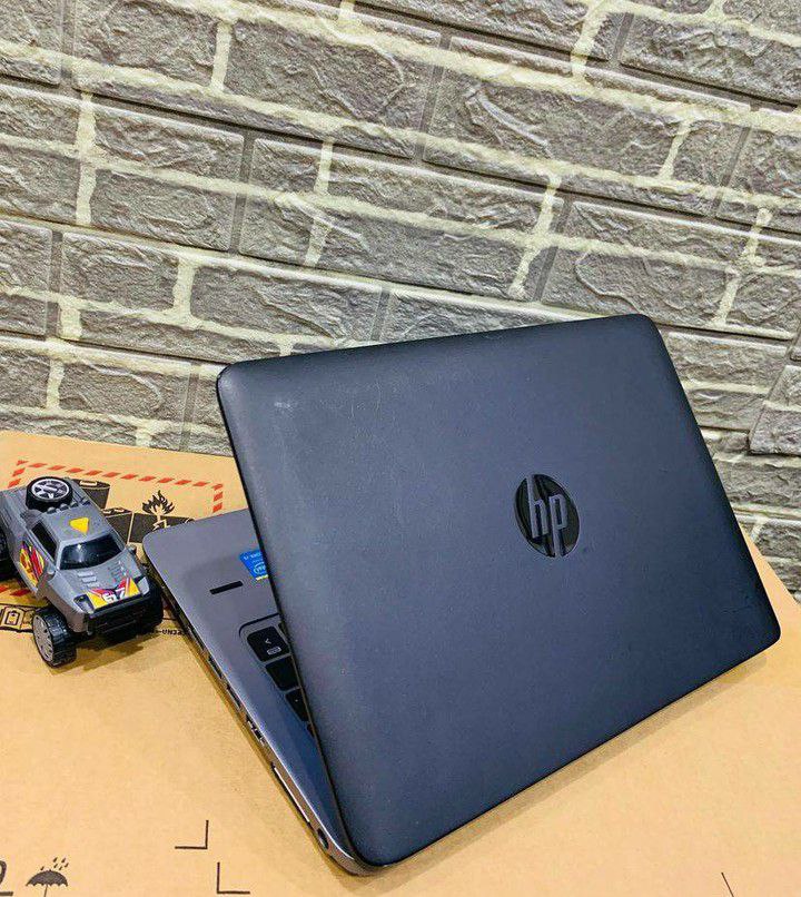 leonkennedy2018's tweet photo. For the first time I have seen this wonderful thing known as @SolSpend .

To check it I have bought a 500 USD Amazon Card that cost me around 3.12 sol.

I bought a laptop for my grandson to make him learn the concept of a computer and he was very happy.
$Spend buying happiness. https://t.co/jV6WMhVR6K