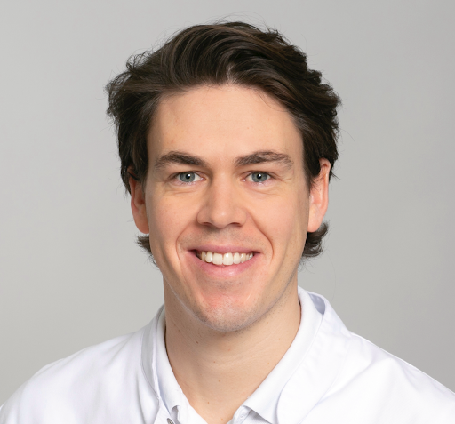 Excited to announce that Dr. Fidelius von Rehlingen-Prinz, Postdoctoral Research Fellow at the Hospital for Special Surgery (HSS), has joined Kaliber's Surgeon Advisory Board. 

We welcome him to the Kaliber family!
#orthopedics #orthotwitter