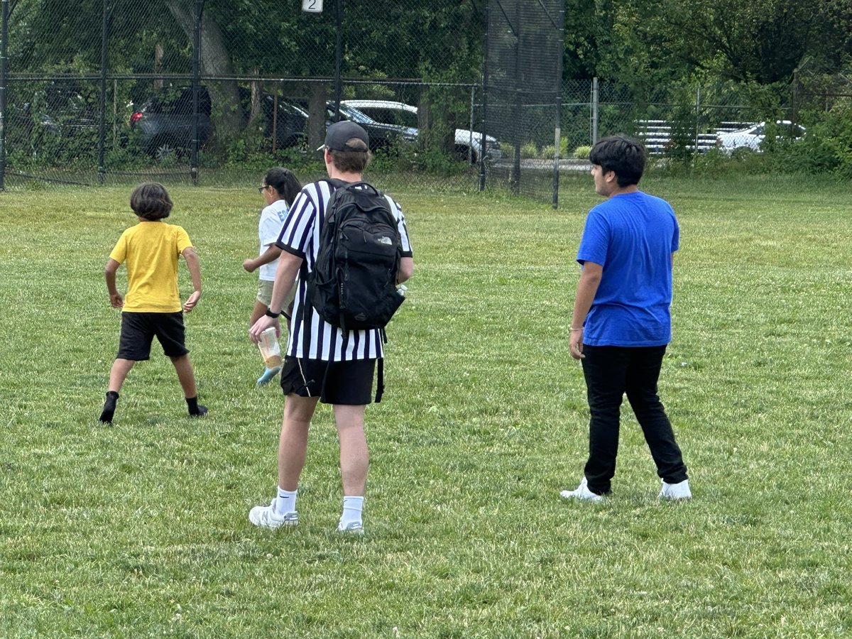 Julie Wines tweet media