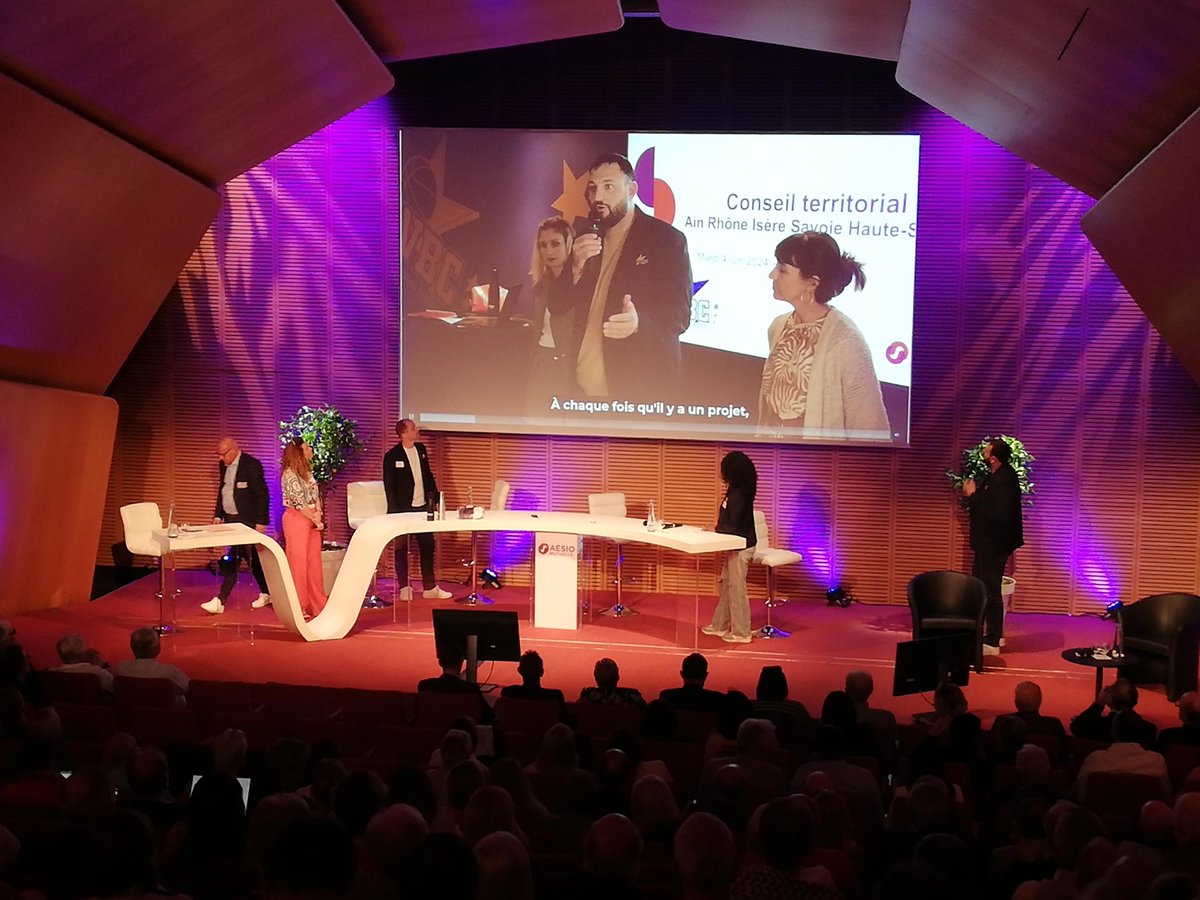 AÉSIO mutuelle (@aesiomutuelle) on Twitter photo <a href="/ASSECoeurVert/">ASSE Cœur-Vert 💚</a> <a href="/PatrickBrothier/">Patrick Brothier</a> 🗣️ Les territoires ont la parole, ça continue ! 😉
Extraits d'actions menées localement par les délégués, au plus près des adhérents #AÉSIO, pour défendre les valeurs du #mutualisme et favoriser l'accès aux soins💪
#VivonsMieuxDansNosTerritoires <a href="/ASSECoeurVert/">ASSE Cœur-Vert 💚</a> <a href="/PatrickBrothier/">Patrick Brothier</a> 🗣️ Les territoires ont la parole, ça continue ! 😉
Extraits d'actions menées localement par les délégués, au plus près des adhérents #AÉSIO, pour défendre les valeurs du #mutualisme et favoriser l'accès aux soins💪
#VivonsMieuxDansNosTerritoires