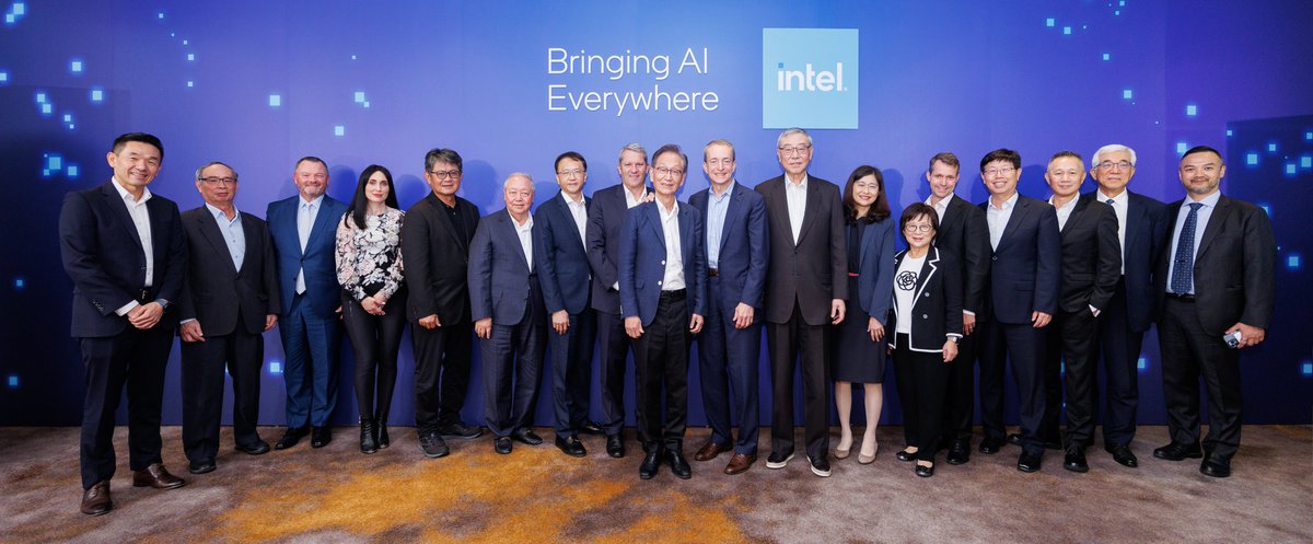 Pat Gelsinger tweet media