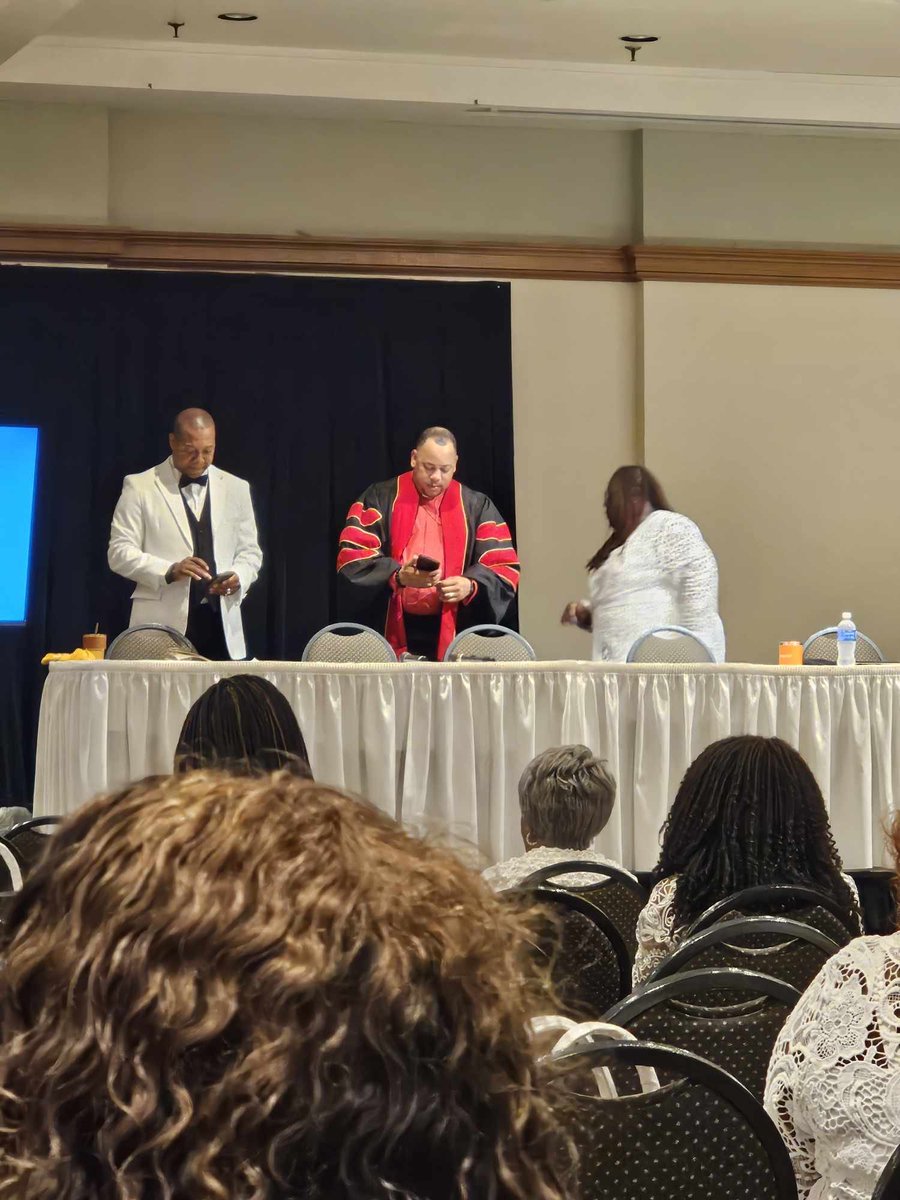 Constablekallen's tweet photo. Honored to have had the opportunity to speak at the 2024 Midwest Regional Gala Days Jubilee ceremony in #MuncieIN. It was truly a memorable experience and I am so grateful for the chance to share my thoughts and ideas with such an amazing audience. @phshriners ⚫️🐪 https://t.co/xxnQlQzfWJ