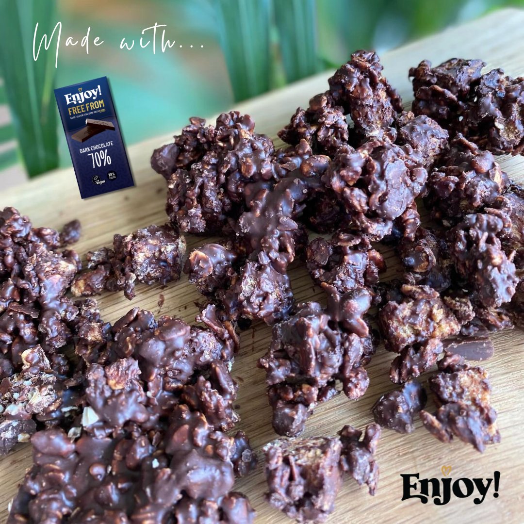 Ginger and toffee granola clusters, COVERED in our melted dark chocolate! 🍫

We simply can’t get enough of these gorgeous recipes by Steff!

#granolaclusters #darkchocolate #ukvegans #veganrecipes #veganchocolate #freefromchocolate