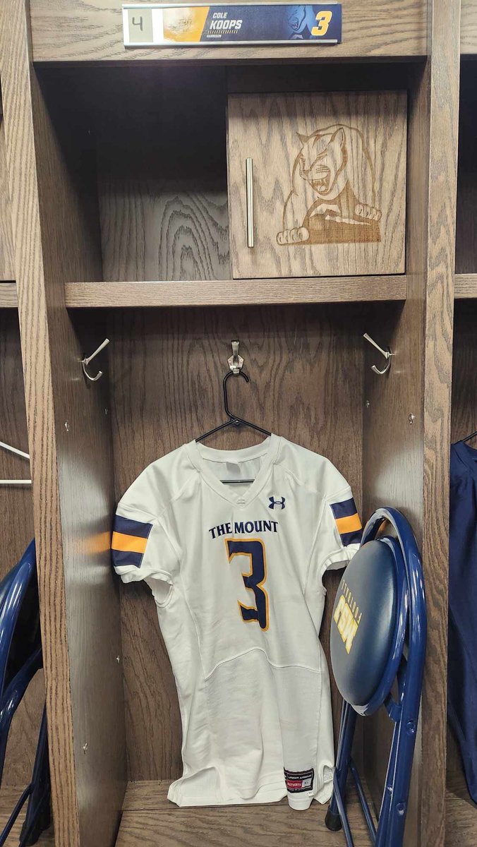 colekoopss's tweet photo. After a visit and conversations with @CoachHug9 and @CoachLittle7 I am BLESSED to receive an OFFICIAL OFFER from @MSJ_FB ! https://t.co/3H3xTKXjkD