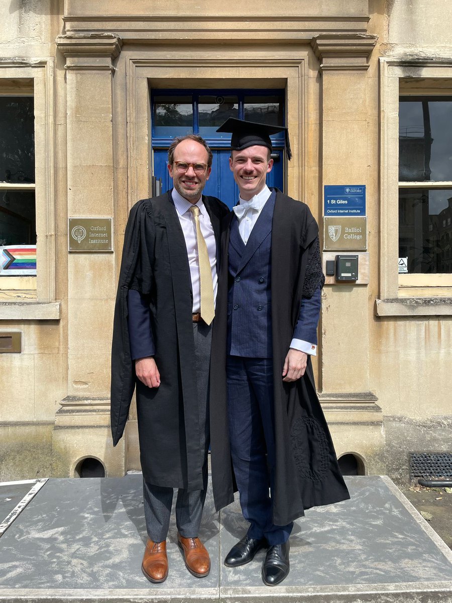 Felix M. Simon tweet media