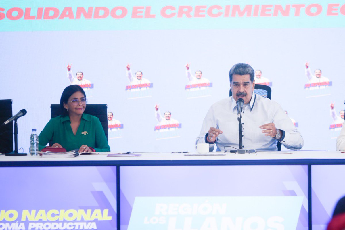 #EnVivo El Consejo Nacional de Economía ha sido importante para la armonización de las políticas públicas que “nos han llevado a la recuperación del crecimiento económico, a la estabilidad económica, al diseño, a los dieciocho motores y a visualizar lo que ya vamos viviendo: Una