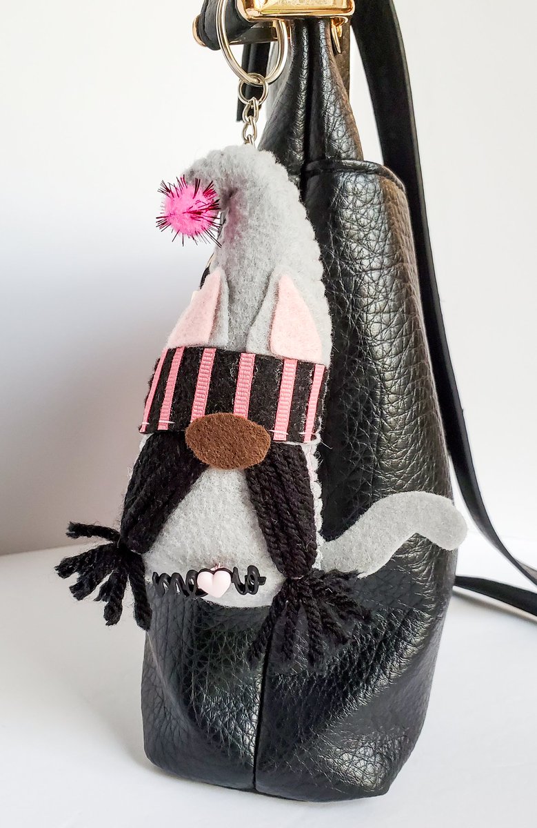 MinimalAbstrac1's tweet photo. Animal Themed Gnome Keychains ๐ถ๐ฉท๐ฑ
https://t.co/FGtZcqIgBC
#etsyshop #handmadegifts #giftsfordad #giftsforfriends #womaninbizhour #SummerStyle #animallovers #petdad #CatsAndTwitter #doglovers #dogsoftwitter #gnome #keychain #uniquegifts #WednesdayBlessings #humpday https://t.co/lb2wedOtnq