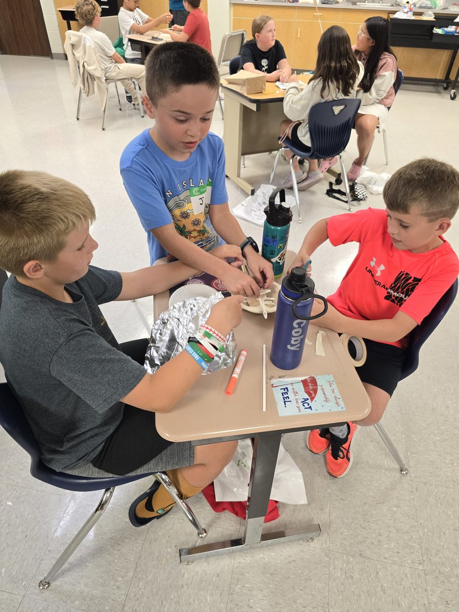AdamYoder_23's tweet image. Campers learning about Hall of Famer Majorie Stewart Joyner and creating a prototype for the kitchen! @CampInvention #concordpride
