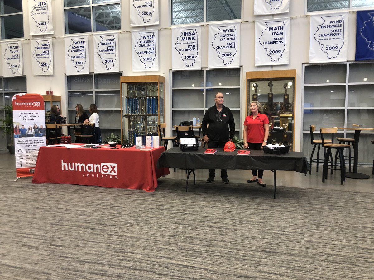 EdRedNews's tweet photo. Getting ready to kick-off our first ever ED-RED & Lake ROE Mini-Summit! Make sure you stop by and say hi to our spectacular sponsors! #EDREDlearns https://t.co/bWNWokWTgS