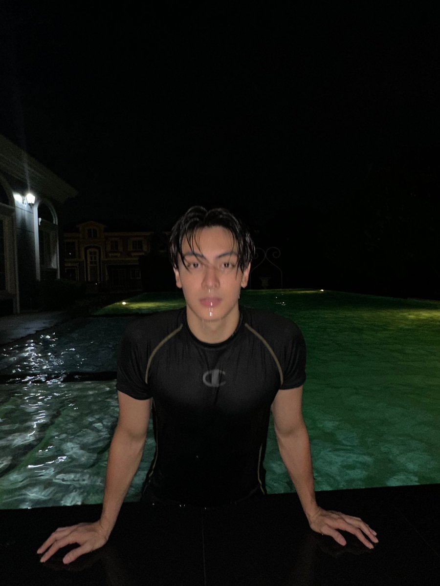 ChenRcj's tweet photo. 🖤 https://t.co/Kxtd0JhiVg