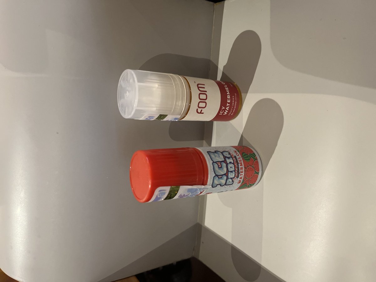 NoviaMetaR's tweet image. Foom Icy Watermelon vs Icepedia Watermelon, kira2 km lebih suka yg mana guys? Kl ak udh pernah cobain keduany &amp;amp; lebih suka Foom Icy Watermelon soalny lbh segar, lebih strong &amp;amp; dingin sdgkan Icepedia Watermelon rasany lbh halus. Mana favoritmu?