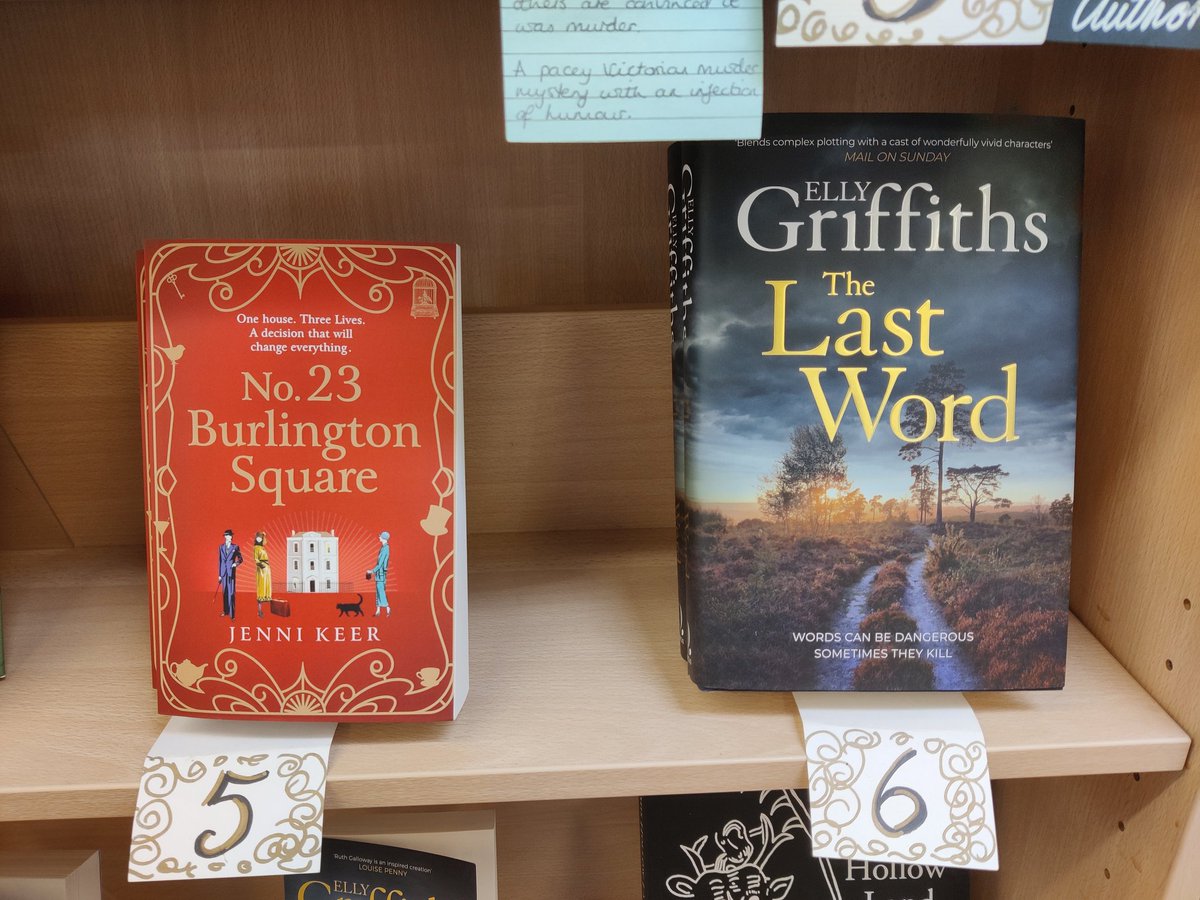 JenniKeer's tweet image. Burlington Square *just* outselling the fabulous @ellygriffiths at my local independent bookshop! 
I popped in today to sign some more copies, so anyone local to #Diss #Norfolk can swing buy and pick up my book or Elly's 💗
@DissPublishShop 
#supportindependentbookshops