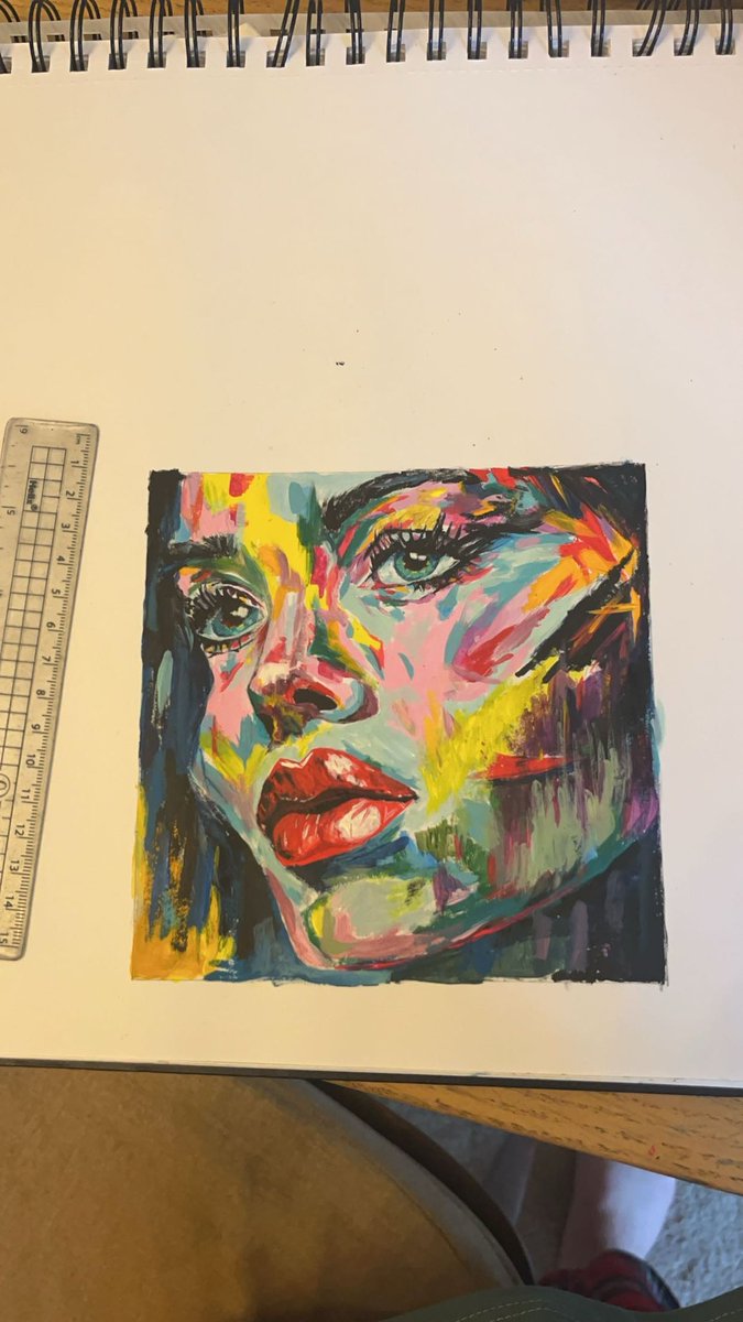 Lauren Harthorpe tweet media