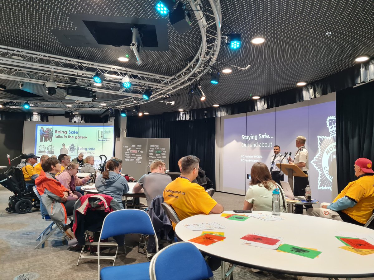 OpeningDoorsLD's tweet image. @NorfolkPolice are here teaching us about Feeling Safe when we are out and about 
Thus is part of our Being Safe section of today 
#HealthyHappySafe