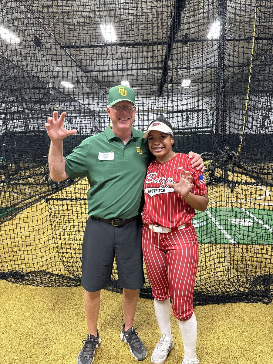 Raelynn_VanZee's tweet photo. Had such a great time at Baylors camp. Learned so much and excited for the summer ahead!! @BUMoore @JohniganSteve @coach_diaz22 @TreyHoldbrook @BuzzCentex https://t.co/cDbIjvMgji
