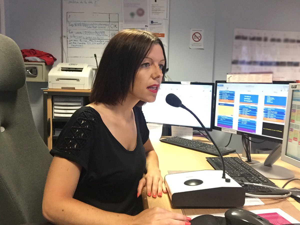 Marine Le pen est priée de venir chercher le petit #ciotti à l'accueil des LR MERCI