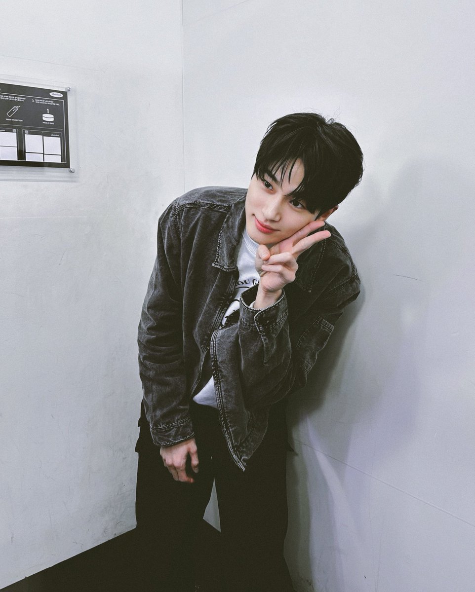 변우석 Woo Seok Byeon tweet media