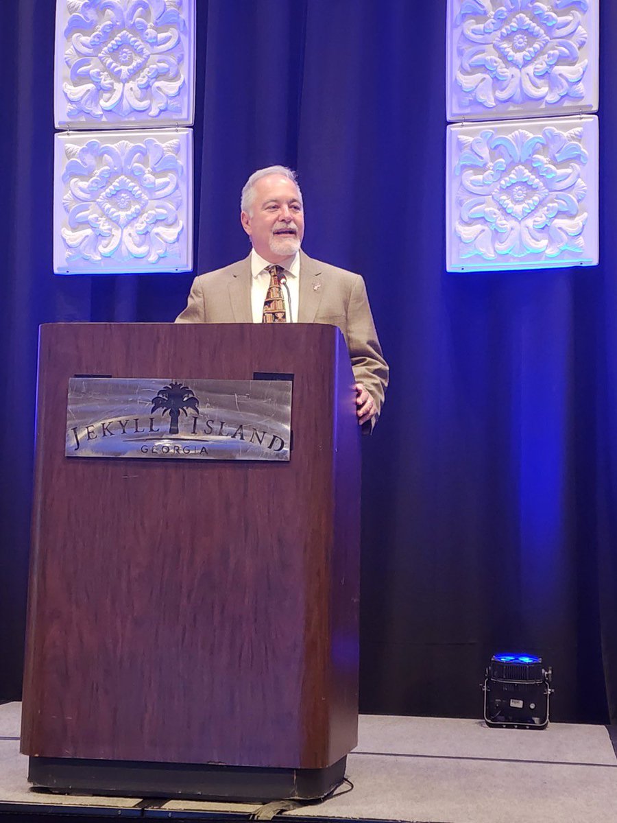 L Meadows tweet media