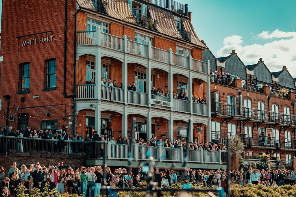 theboatrace's tweet image. 📢 Date of the 2025 @UniofOxford v @Cambridge_Uni  Boat Race announced!
Sunday 13th April 2025 Putney to Mortlake
79th Women's Boat Race at 13:21
170th Men's Boat Race 14:21
Coverage on @BBCsport 1  from 12:45

Photos @Row360
#rowing
#OUBC
#CUBC