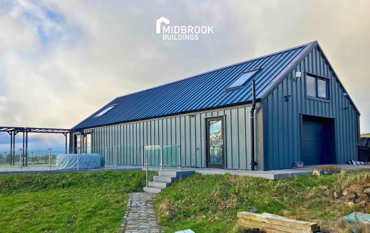 MidbrookBuildi1's tweet image. Looking for #boatstorage?⚓ 

A #steelbuilding is a no-brainer! Durable enough to withstand harsh weather conditions, plus, you can soften the 'steel look' &amp;amp; seamlessly blend it into your surroundings with #timbercladding.

Learn more in our latest blog: buff.ly/3yRYVV2