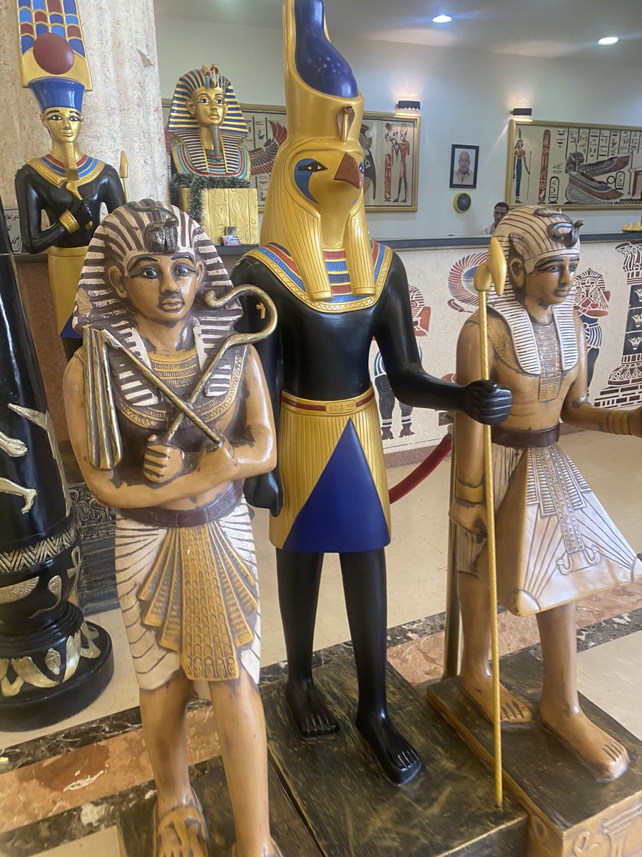 Hamadasayedin's tweet image. حبا في شعبي و شعب المملكه المحترم 
اعني بالذكر بعض الناس اللي ما تعرفش النظام السعودي في اداره امن و تنظيم
السعودية النظام فيها يمشي علي الكل دون تميز او عنصرية ، فلا داعي لاستخدام أساليب ملتوية في اداء فريضة الحج لانه مافي احد احسن من احد ، الكل متساوي سواء مواطن او اجنبي