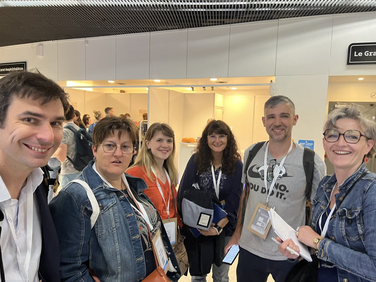 L’équipe de réa du <a href="/CHLeMans/">Centre Hospitalier du Mans</a> se déplace en forte délégation au congrès #rea2024 <a href="/La_SRLF/">SRLF</a>. 18 personnels médecins internes IDE as irc kine psychologue : la réa un travail d’équipe. Un déplacement pour se former et souder l’équipe!