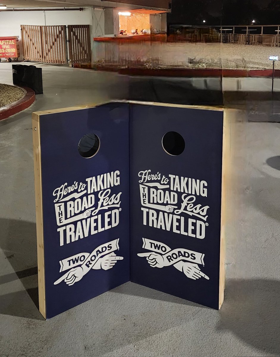 ShepardEnt12's tweet image. Ti's the season for cornhole! If you would like a custom set of boards, please message me for details.