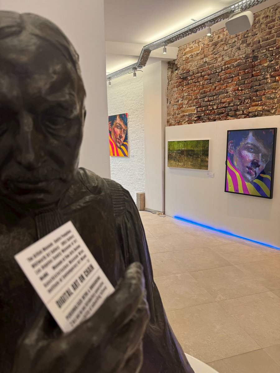 Artcrush tweet media