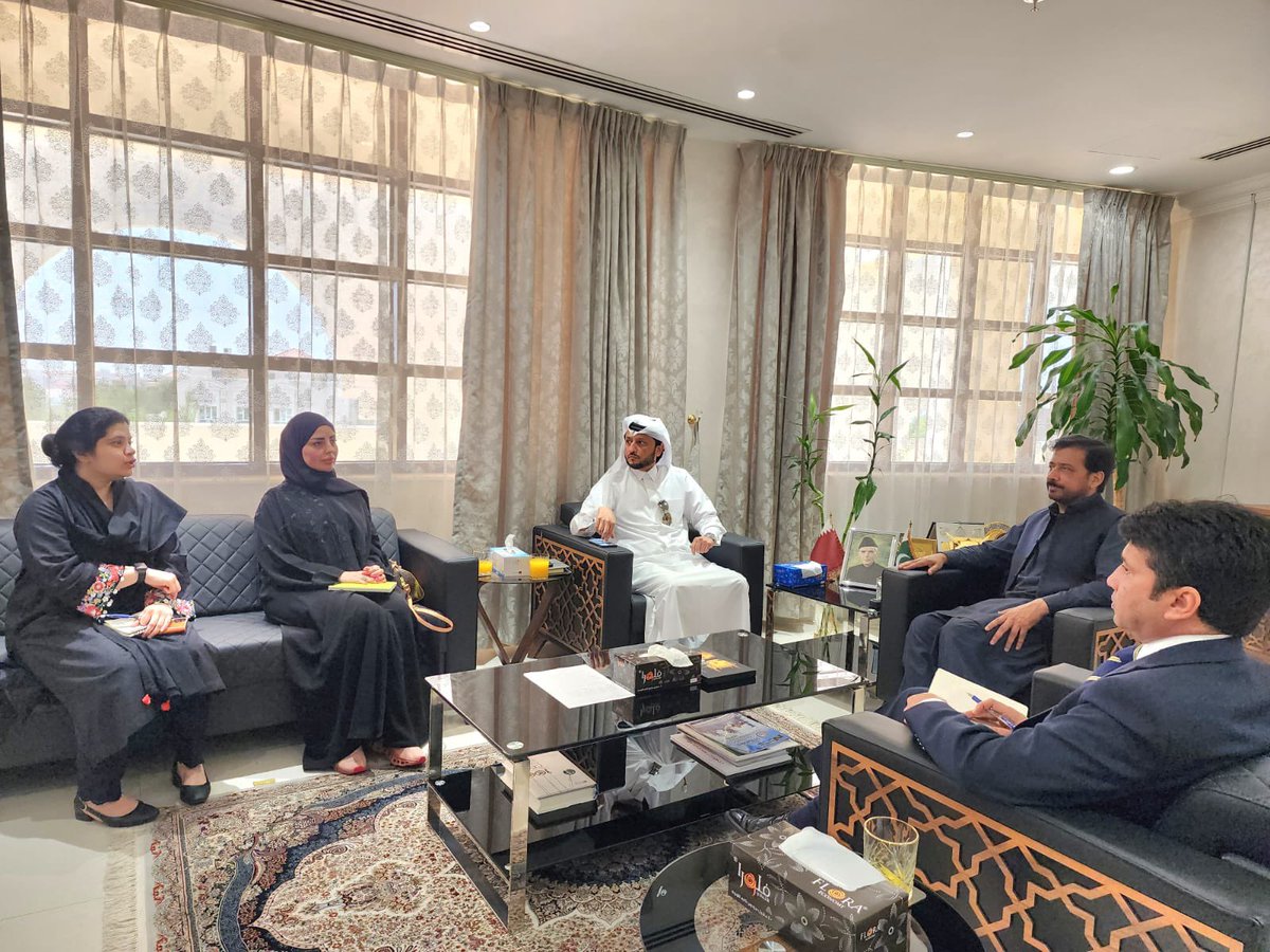 PakinQatar's tweet photo. Ambassador @AejazMuhemmed received Mr. Khalid Saif Al Suwaidi, Acting General Manager @souqwaqif_qa to discuss preparations for the #AlHamba Festival of #PakistaniMangoes 🥭 featuring 40 companies from 🇵🇰 &🇶🇦. The showcase will be held from 27 June - 06 July 2024, at Souq Waqif. https://t.co/R1u110eK4I