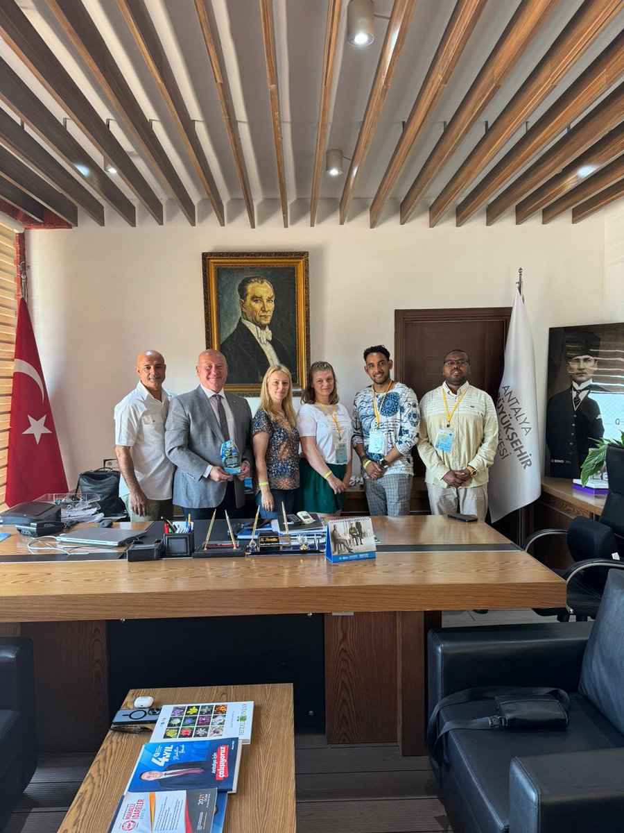 EACEA tarafından Erasmus+ KA3: European Youth Together çağrısı kapsamında finanse edilen D.R.E.A.MLAND projesine değerli katkılarından dolayı Antalya Büyükşehir Belediyesi’ne ve Gençlik ve Spor Hizmetleri Daire Başkanı Sayın Nurettin Tonguç'a içten teşekkür ederiz.