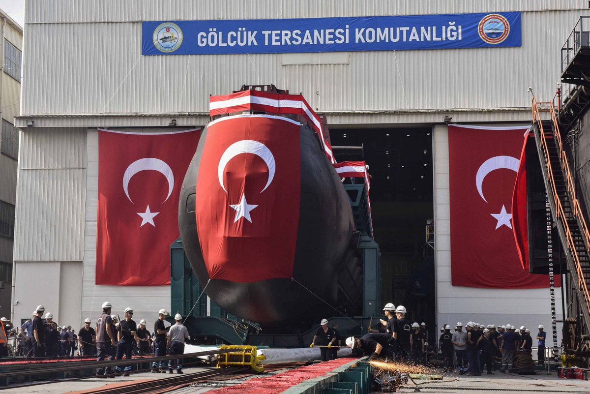 NavyRecognition's tweet image. #Muratreis: #Türkiye's third #Reisclass #submarine floated at Gölcük Shipyard

armyrecognition.com/news/navy-news…