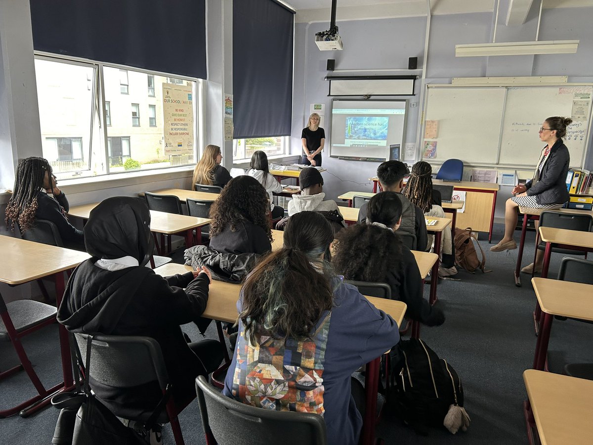 Our bilingual learners were treated to a presentation on careers in STEM by dentist Natalia….plenty to think about when choosing options… EAL + STEM = Success 🤩 <a href="/KnightswoodSec/">KSS</a> @aleksan64823683 <a href="/EALGlasgow/">EAL Service, Glasgow</a>