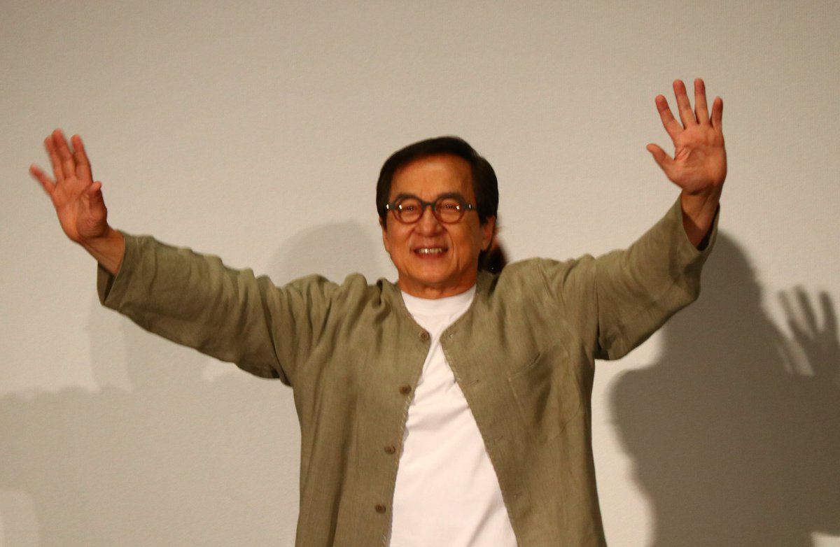stitch626scramp's tweet photo. ジャッキーずっとニコニコで
こっちもニコニコなんだけどボロボロ涙出てきてまじで1年分の感情使ったわ
#RIDE_ON
#ライドオン
#ジャッキーチェン
#舞台挨拶 https://t.co/fMU1hKXVZE