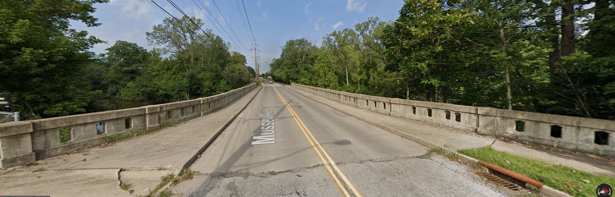 We are so proud to provide young leaders with the opportunity to make a change in their community through creativity. 

You can find this new, uplifting mural in South Elyria near 452 Mussey Ave 📍